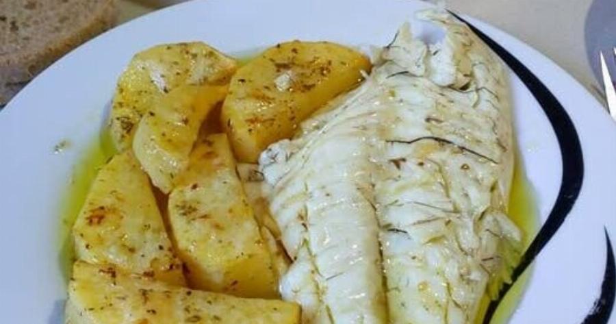 Φαγκρί στο φούρνο με πατατούλες – το πιο νόστιμο ψάρι