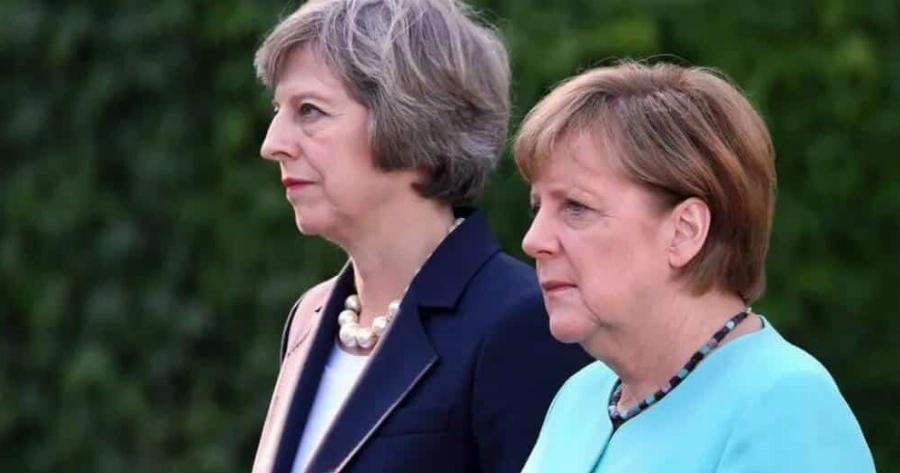 Γιατί όλες οι γυναίκες μετά τα 50 κóβουν τα μαλλιά τους κοντά;