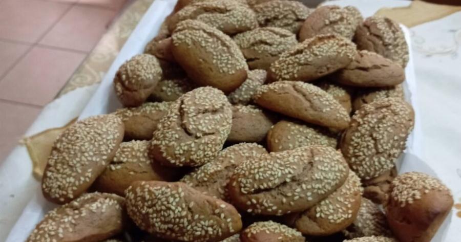 Κουλουράκια για καφέ αφράτα και μυρωδάτα – Η εύκολη συνταγή που πετυχαίνει πάντα