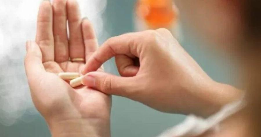 Ποια βιταμίνη μας λείπει και μπορεί να μας αδυνατίσει;