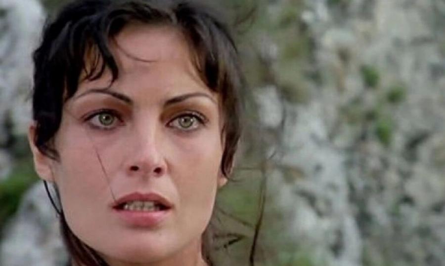 Όλγα Καρλάτου: Η ωραιότερη Ελληνίδα ηθοποιός όλων των εποχών έγινε δικηγόρος στα 65 της κι η γοητεία της είναι Aξεπέpαστn