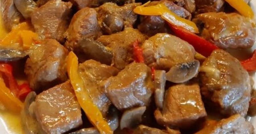 Χοιρινό με μανιτάρια και κρέμα γάλακτος με ριζότο – εύκολη συνταγή