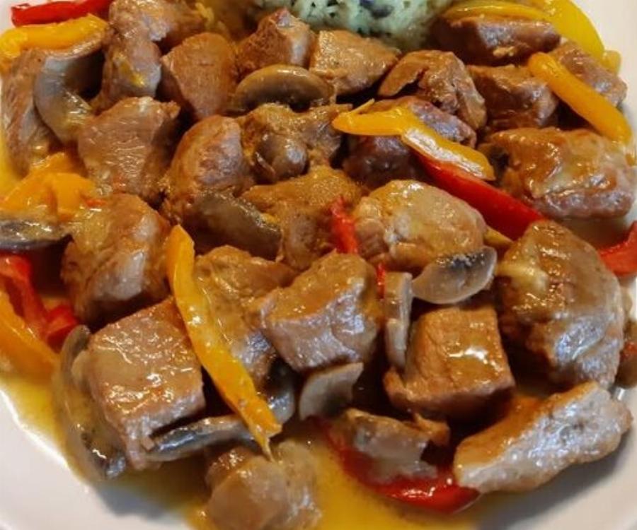 Χοιρινό με μανιτάρια και κρέμα γάλακτος με ριζότο – εύκολη συνταγή