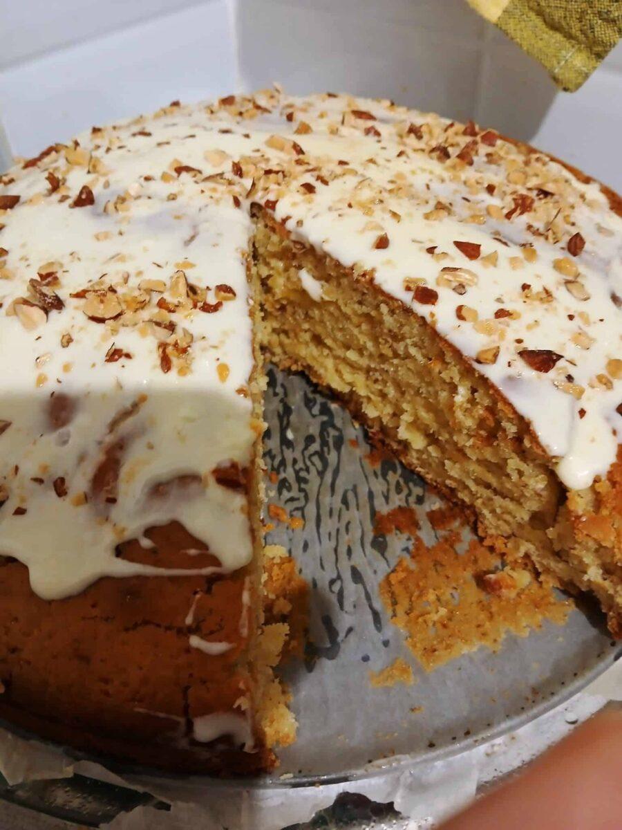 Κέικ Καρότου με Γλάσο Τυριού – Αφράτο και Πεντανόστιμο