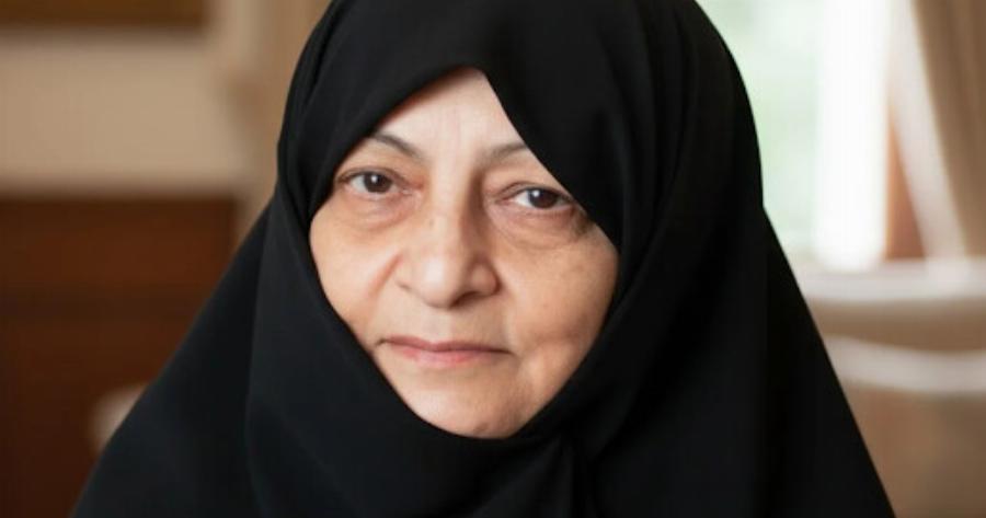 Νεκρή η σύζυγος του Χαμενεΐ – Ποια ήταν η Μανσουρέ Χοτζαστέχ Μπαγερζαντέχ, που έζησε στη σκιά του 62 χρόνια