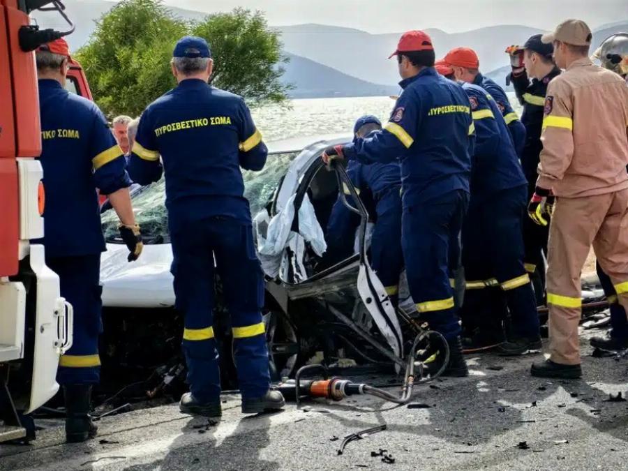 Παναγιά Μου: Ένας νεκρoς και τρεις τραυματίες έπειτα από τη σύγκρουση τριών οχημάτων