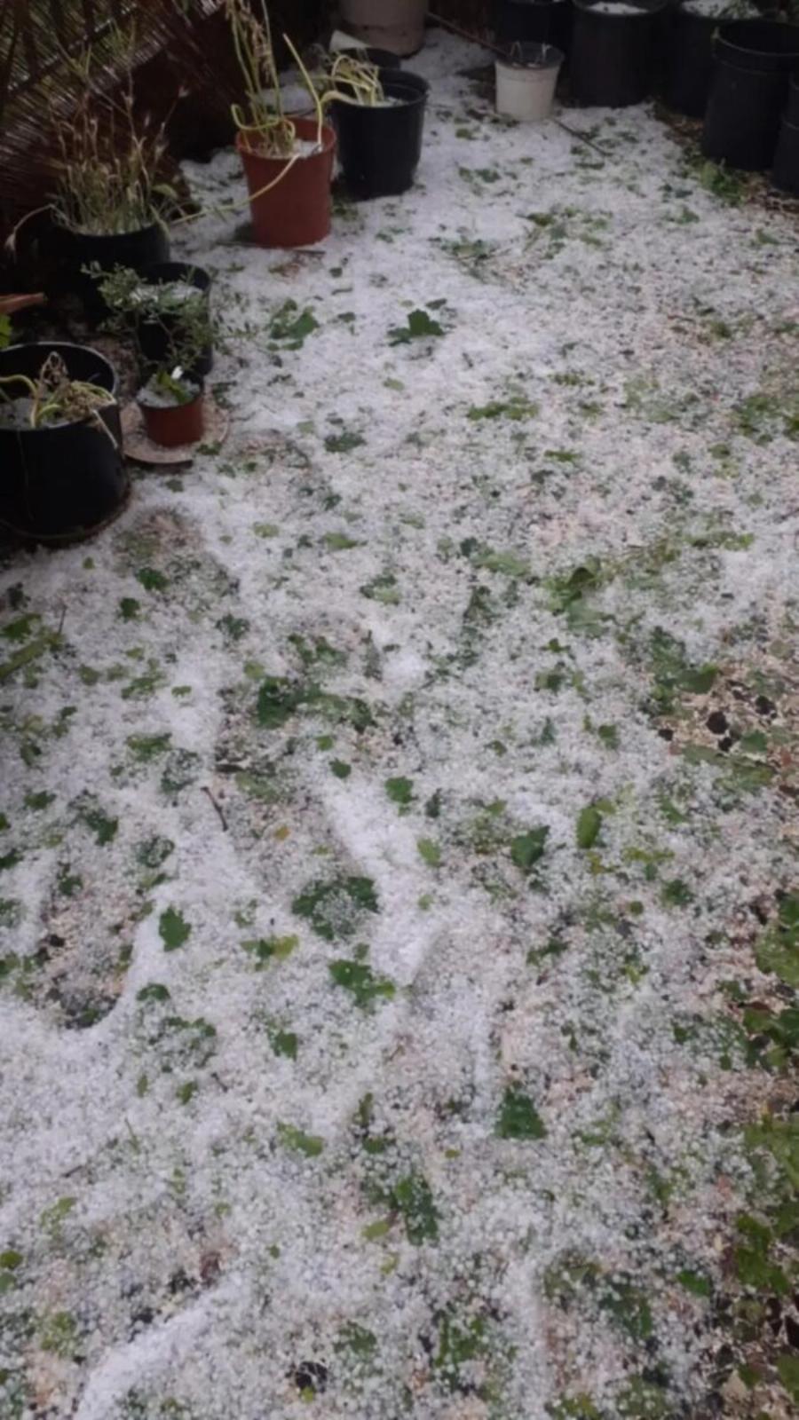 EKTAKTO: Ισχυρή χαλαζόπτωση ΤΩΡΑ σε αυτές τις περιοχές