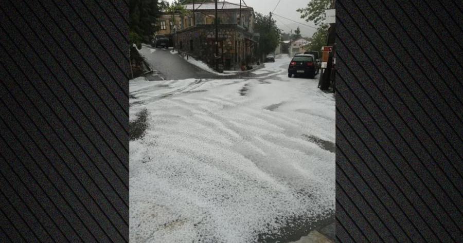 EKTAKTO: Ισχυρή χαλαζόπτωση ΤΩΡΑ σε αυτές τις περιοχές