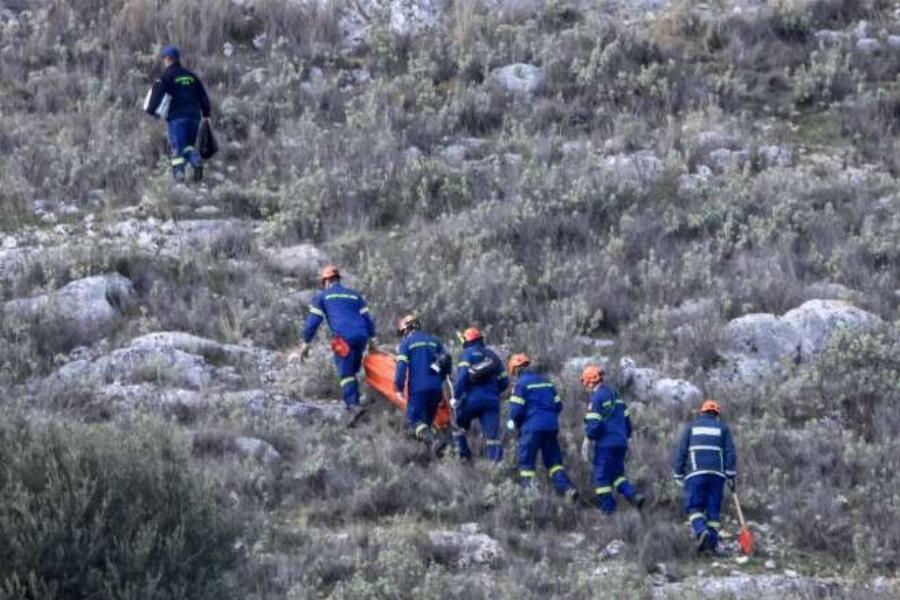 Στο φως η αλήθεια: Τα ρούχα του Βασίλη Καλογήρου μίλησαν και «δείχνουν» τον δoλoφόvo