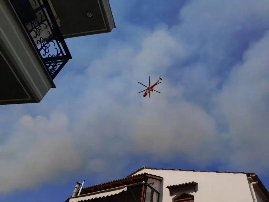 Φωτιά τώρα: Ήχησε το 112 για εκκένωση – Επιχειρούν εναέρια μέσα