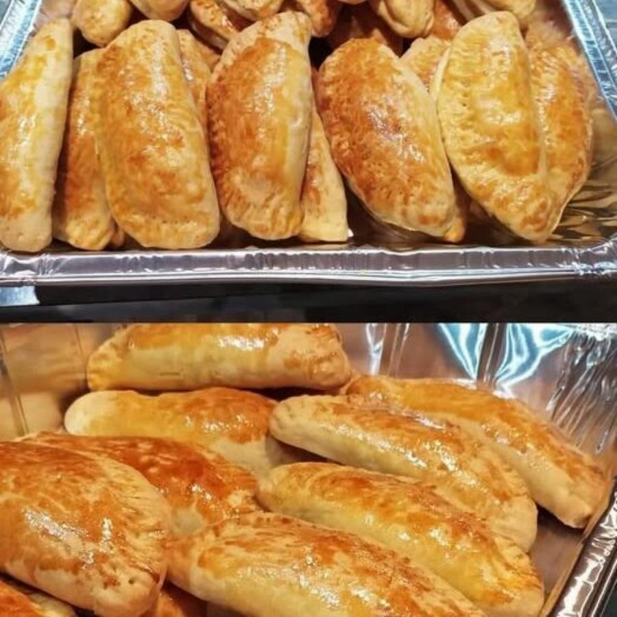 Τα πιο εύκολα τυροπιτάκια με 6 υλικά – Τραγανά απ’ έξω και αφράτα μέσα!