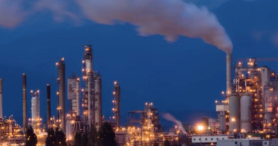 Αύριο τα διυλιστήρια θα ανεβάσουν τις τιμές στη βενζίνη και το πετρέλαιο – Πόσο θα φτάσουν