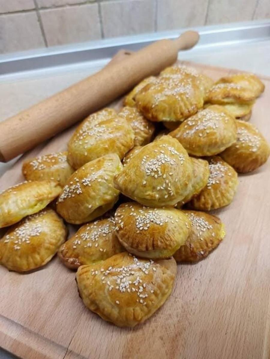 Η πιο εύκολη ζύμη για τυροπιτάκια που πετυχαίνει πάντα