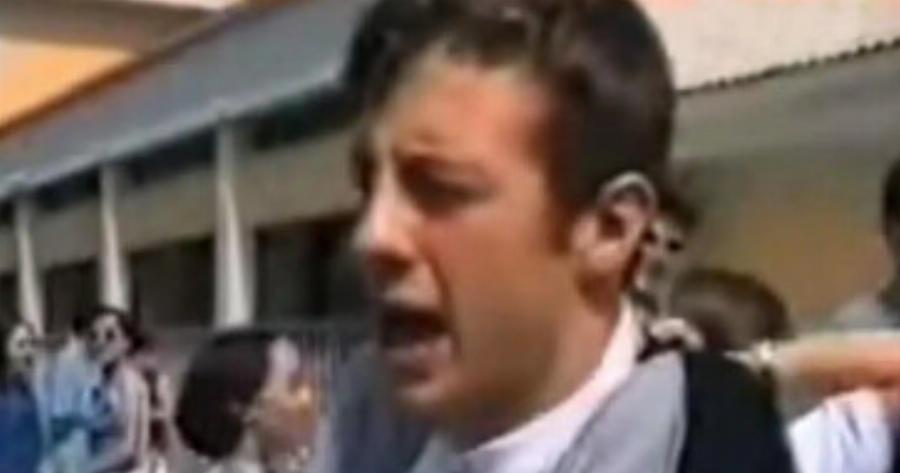 Έτσι είναι σήμερα ο μαθητής που έκραζε τις Πανελλήνιες 1997. Τι δουλειά κάνει