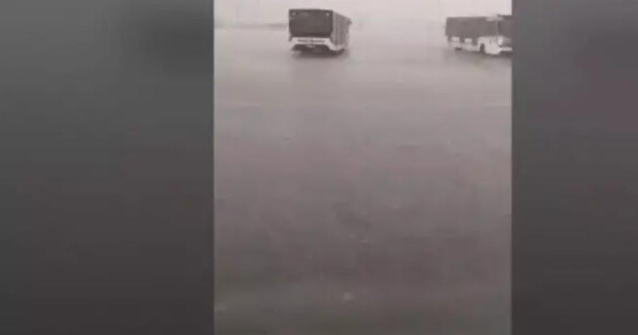 Η κακοκαιρία «χτυπά» την Αττική: Χαλάζι σε Διόνυσο, Εκάλη και Δροσιά – Καταιγίδα στο «Βενιζέλος» – Φωτιές από κεραυνούς