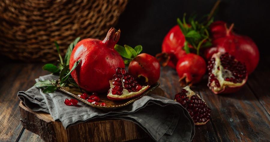 Αδυνατίζει, ρυθμίζει πίεση & χοληστερίνη, προστατεύει την καρδιά: Ο Βασιλιάς των φρούτων που ελάχιστοι τρώνε