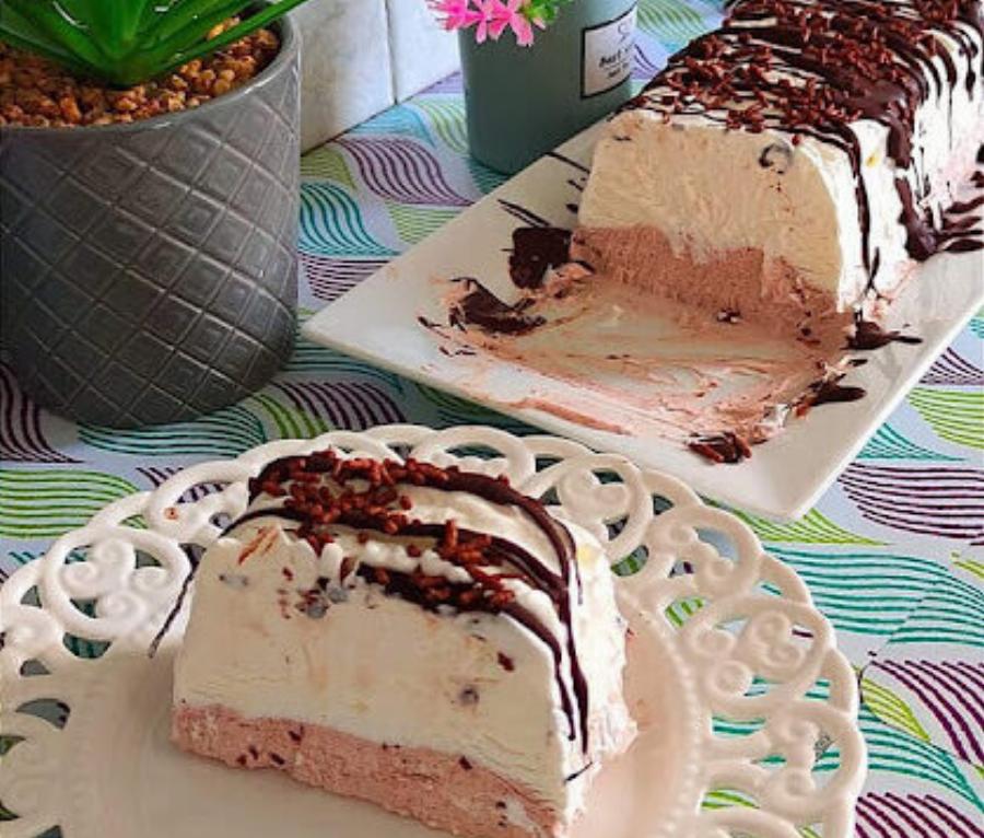 Σπιτικό παγωτό με 2 υλικά – Βελούδινο χωρίς παγωτομηχανή