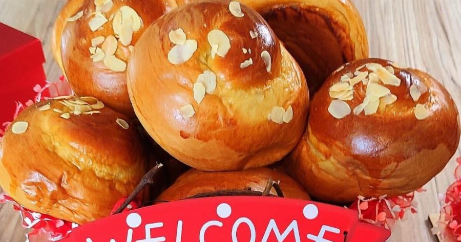 Τα τσουρέκια της Γκόλφως (βίντεο)