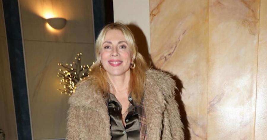 Χαμογελάει ξανά η Σμαράγδα Καρύδη: Νέος άνδρας στην ζωή της μετά τον χωρισμό από τον Θοδωρή Αθερίδη;