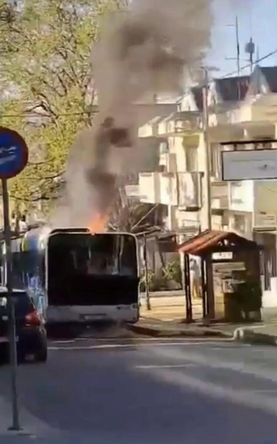 Φωτιά σήμερα σε λεωφορείο γεμάτο επιβάτες – Βίντεο ντοκουμέντο