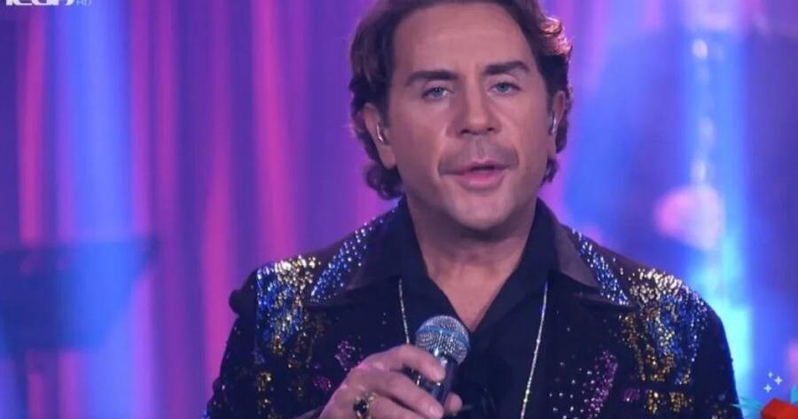 Γιώργος Μαζωνάκης: Αποκάλυψη «βόμβα» – Ο υπνοθεραπευτής τον πίεσε να κάνει πλασμαφαίρεση