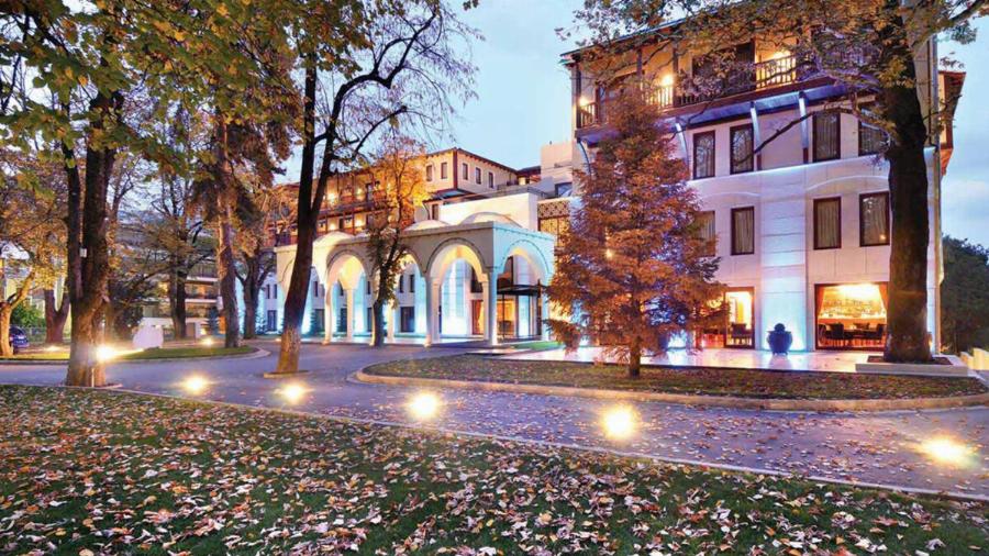 Σας προτείνουμε αυτό το 5στερο ξενοδοχείο στα Ιωάννινα που μπορείς να μείνεις με λιγότερα από 70€ το άτομο τη μέρα