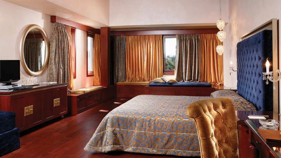 Σας προτείνουμε αυτό το 5στερο ξενοδοχείο στα Ιωάννινα που μπορείς να μείνεις με λιγότερα από 70€ το άτομο τη μέρα