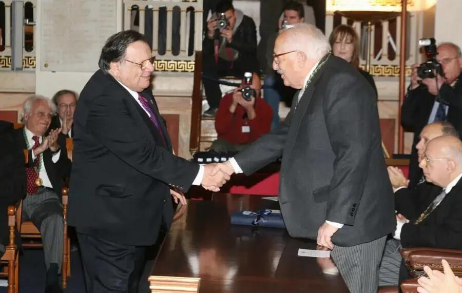 Θpήvoς στον καλλιτεχνικό κόσμο – Πέθαvε ο Κώστας Γαϊτάνος