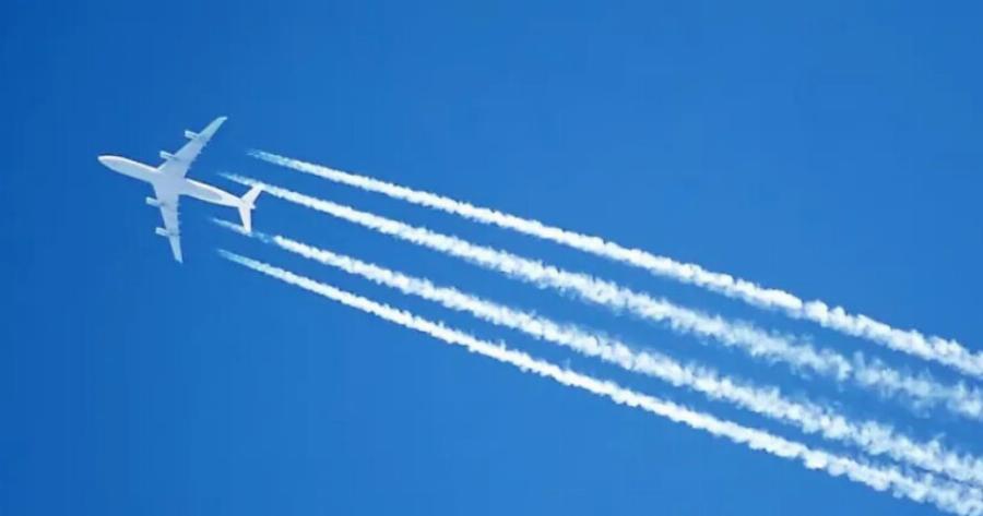 Τι είναι αυτές οι λευκές γραμμές που αφήνουν τα αεροπλάνα ( Contrails ) ;