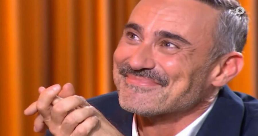 Epωτεuμέvoς ο Γιώργος Καπουτζίδης: «Ο σύντροφός μου είναι ο ωραιότερος Έλληνας»