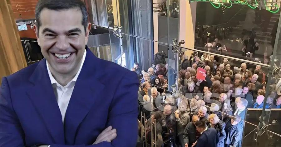 Περήφανος ο Τσίπρας: Λαοθάλασσα έξω από το Θέατρο Παλλάς για την την παρουσίαση του βιβλίου του