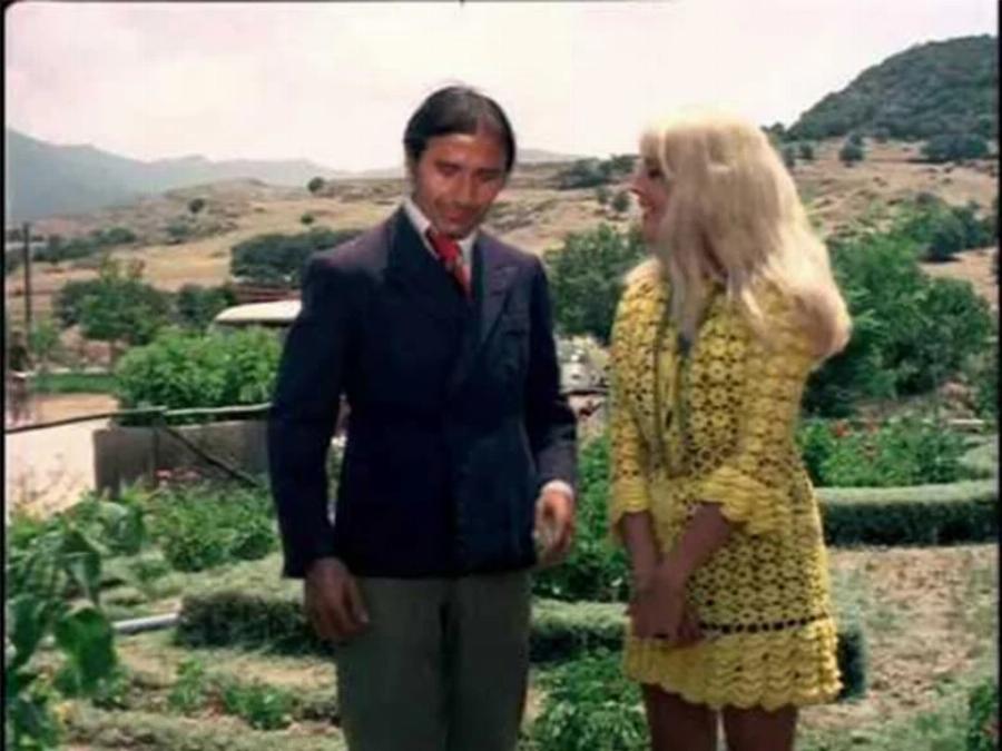 Αξέχαστη Ελληνίδα ηθοποιός, όμορφη, ψηλή, γλυκιά με μπρίο και πολύ ταλέντο