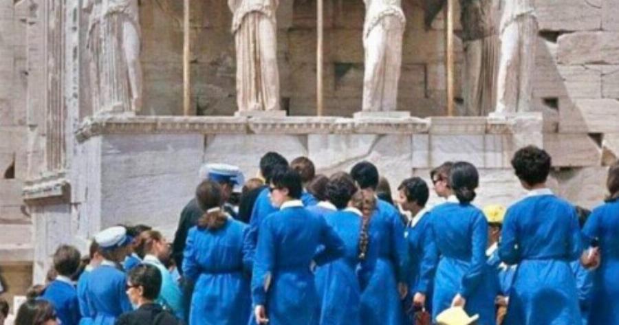 Επανέρχονται οι ποδιές στα σχολεία για να μη ντύνονται προκλητικά οι μαθήτριες