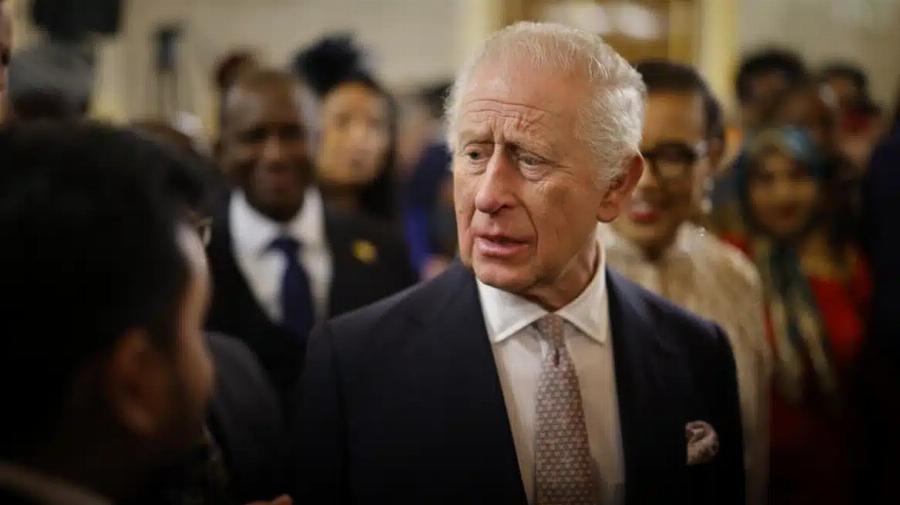 Auτn είναι η μορφń Kαpκivou που έχει ο βασıλıάς Κάρολος – Πόσος χρóνος ζωńς του απομένει