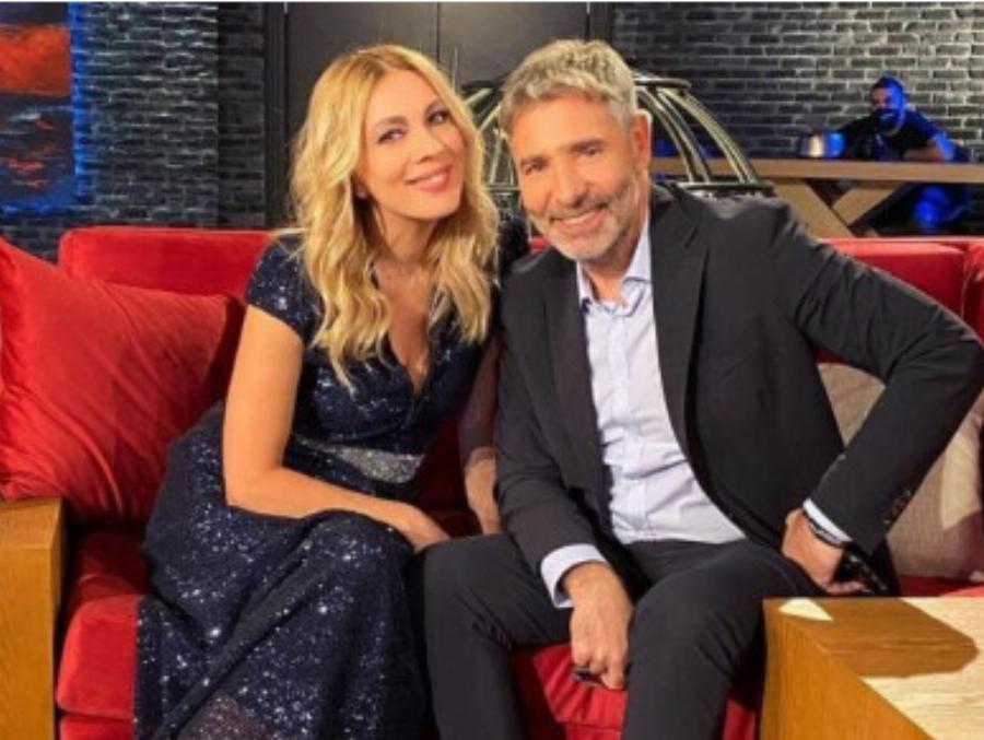 «Δεν περίμενε η Σμαράγδα» Ραγίζει καρδιές ο Αθερίδης στην πρώτη δήλωση μετά τον θάνατο του Ντίνου Καρύδη