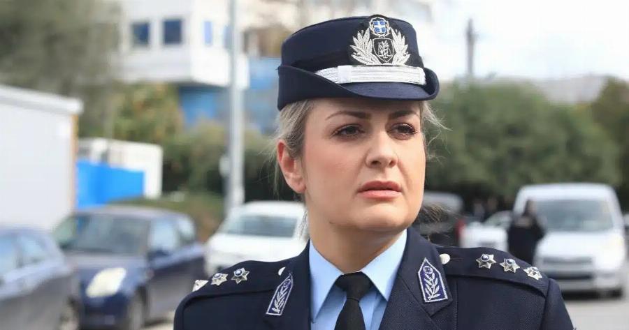 Σούσουρο με την Κωνσταντία Δημογλίδου: Άγνωστος άνδρας την «φιλά» στο στόμα, όπως δεν την έχουμε ξαναδεί