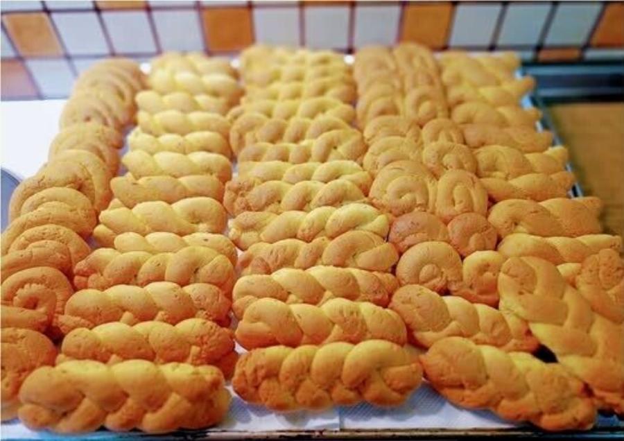 Τα κουλουράκια πορτοκαλιού της γιαγιάς – Αφράτα μέσα και τραγανά έξω, μοσχοβολούν όλο το σπίτι!