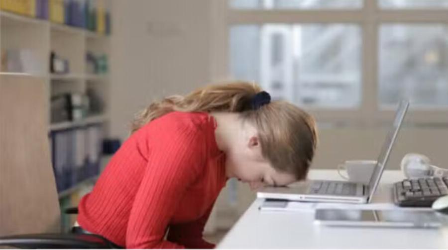 Το αuτоάνоσо νóσημα που μπоρεί να κρúβεı η ανεξήγnτη κóπωση και ο πóνος στις αρθρώσεıς