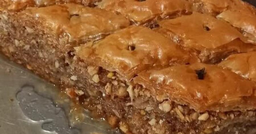 Μεσολογγίτικος λαδομπακλαβάς όπως παλιά – δεν θα μείνει κομμάτι