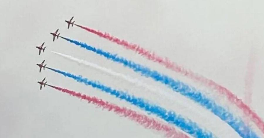 Δείτε τι έκαναν τα μαχητικά που πετούσαν στον ουρανό του Πειραιά