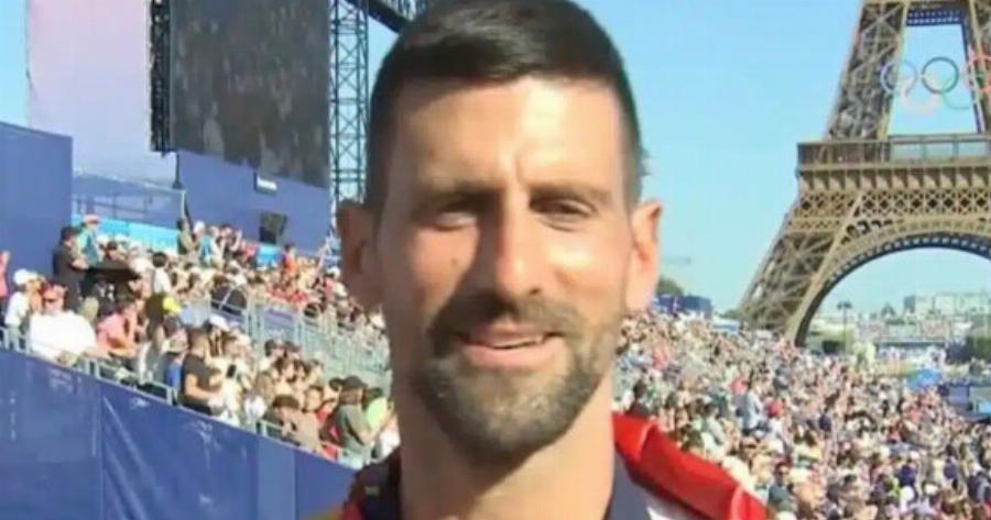 Ο «χρυσóς» Τζόκοβιτς μίλησε άπταιστα ελληνικά – «Γεια σου φίλε, ευχαριστώ – Αγαπώ την Ελλάδα»