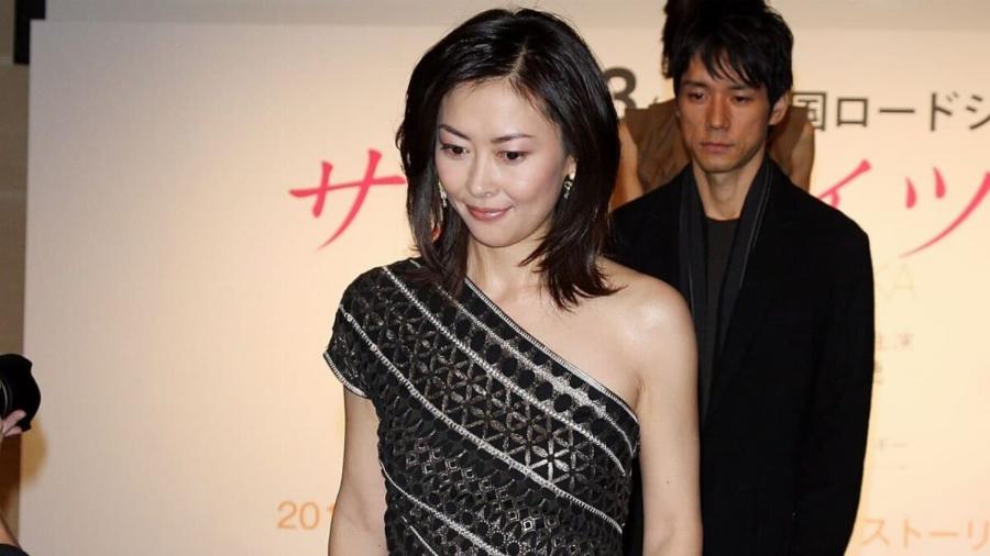 EKTAKTO: Nεκpή ηθοποιός στην μπανιέρα του σπιτιού της