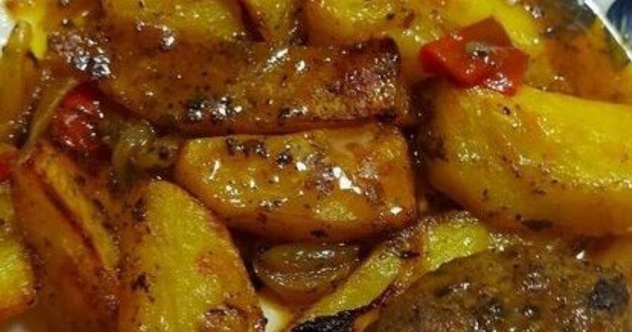 Μπιφτέκια με πατάτες σαν της μαμάς