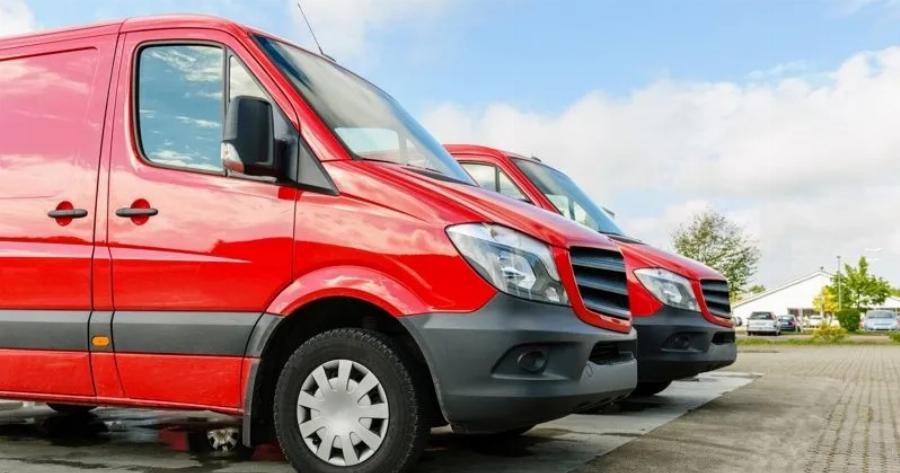 Ζητούνται οδηγοί τουριστικών Mini Van με μισθό στα 1500€