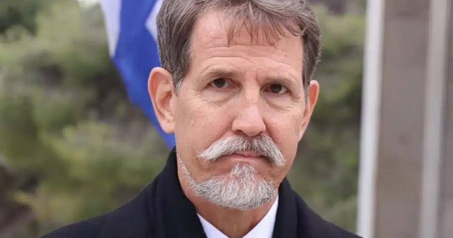 Ο Παύλος Ντε Γκρες μόλις απάντησε για τη συνεργασία με την Καρυστιανού κι έκανε όλους τους Έλληνες να παραμιλάνε