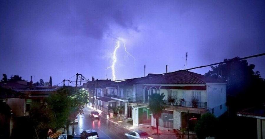 Έκτακτο δελτίο επιδείνωσης καιρού από την ΕΜΥ – Έρχονται ισχυρές καταιγίδες από ώρα σε ώρα