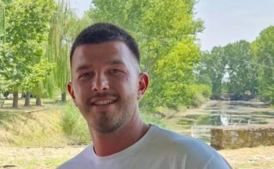 Βαρύ πένθος στα Φάρσαλα: Στον 26χρονο Χρήστο ανήκει η σορός που ανασύρθηκε από φλεγόμενο όχημα στη Λάρισα