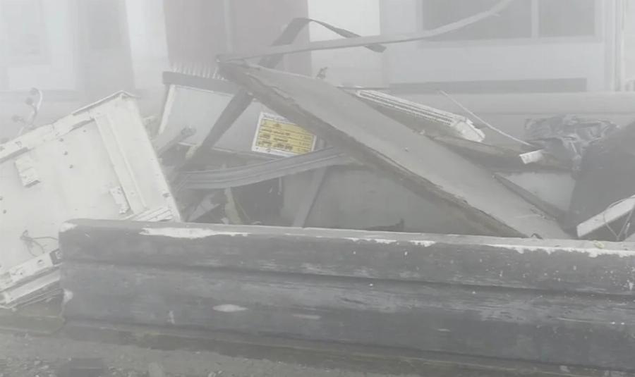 ΤΡΑΓΩΔΙΑ ΣΤΑ ΔΙΟΔΙΑ: 2 ΝΕΚΡΟΙ