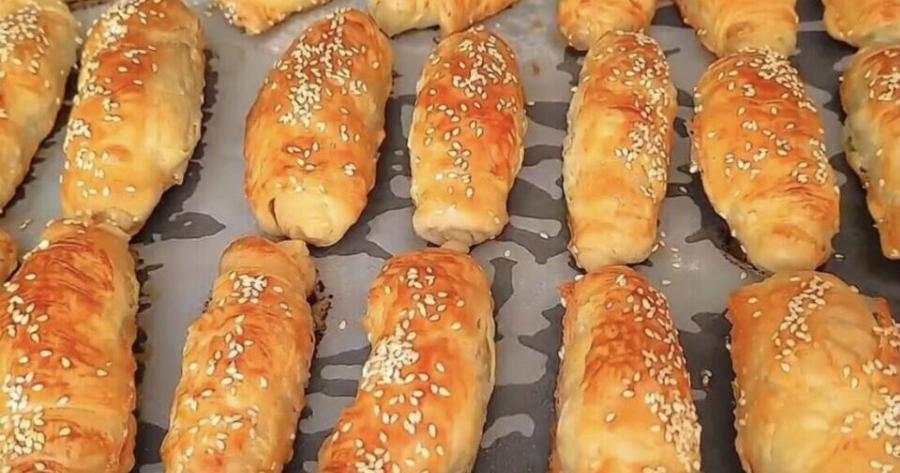 Χειροποίητα Μπουρεκάκια ‘Ρολό’ με το πιο τραγανό φύλλο που έχετε δοκιμάσει ποτέ!