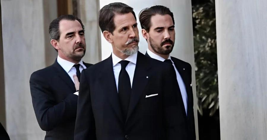 Έρχεται η απόλuτn «BoμBα» – Μπαίνουν οι Ντεγκρές στην πολιτική;